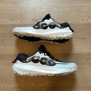 ACG Mountain Fly 2 Low White Bright Mandarin